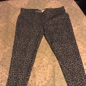 Leopard print jeggings